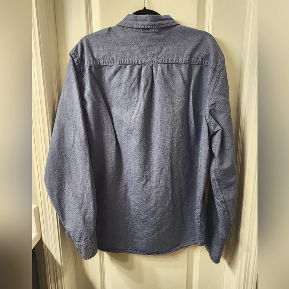 American Eagle men's size XL button up shirt - Picture 3 of 4